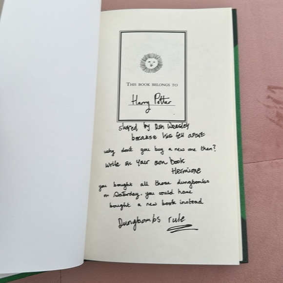 Hogwarts Library Boxed Set - Picture 9 of 16